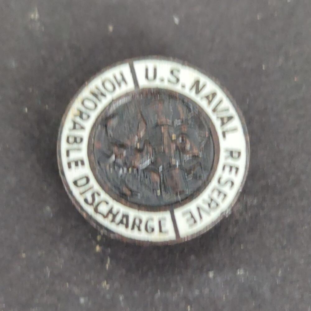 Vintage US Naval Reserve Honorable Discharge Ruptured Duck Lapel Pin WWII